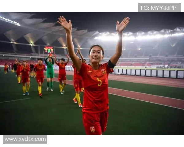 执着记者追踪足球明星背后的故事与心路历程