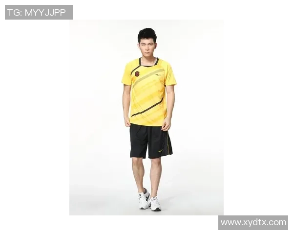 时尚运动风潮来袭足球明星同款短裤让你轻松打造运动魅力造型