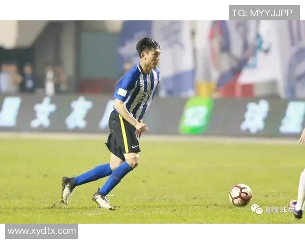 李军畅谈足球生涯的起伏与梦想追逐之路